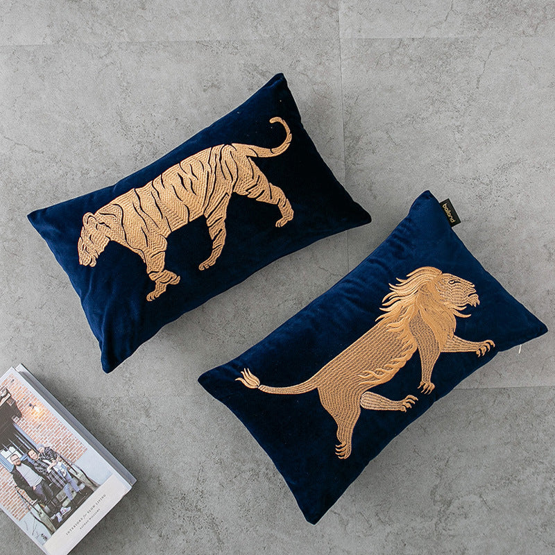 Besticktes Kissen mit Tiermotiv – Bild 6 | LuxeStyle