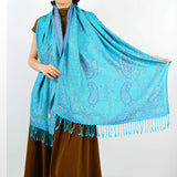 Farbe: Pfauenblau