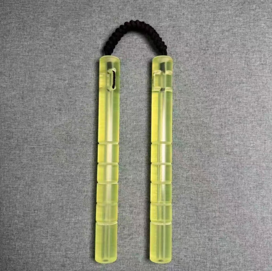 Transparenter Nunchaku aus Kunststoff
