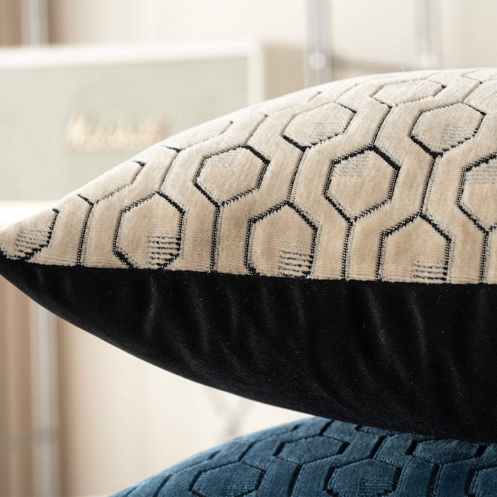 Nordische Kissenhülle mit Geometrischem Muster