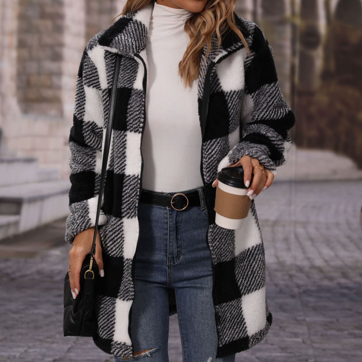 Langer Damen-Mantel mit Reverskragen – Bild 3 | LuxeStyle