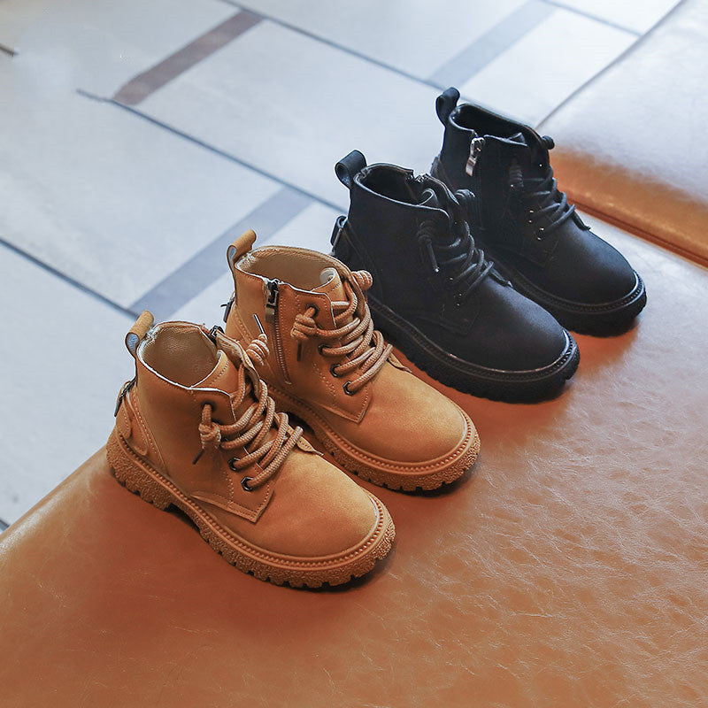 Mädchen Martin Boots mit Schnürsenkeln