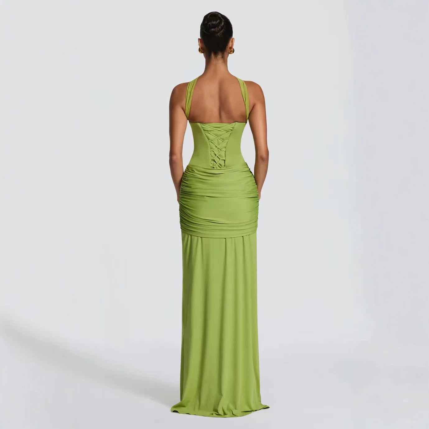 Plissiertes ärmelloses Kleid mit seitlicher Bindung