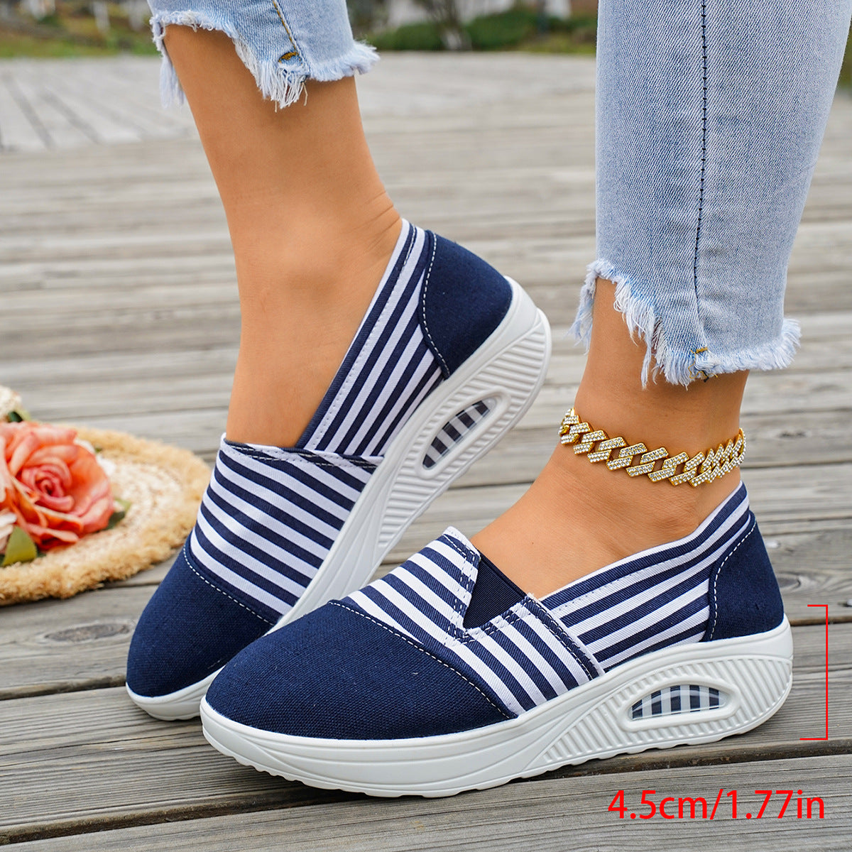 Gestreifte Sneaker