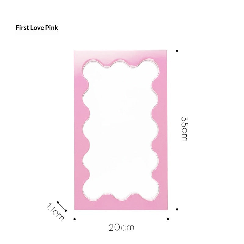 Vanity-Spiegel mit Wellenmuster