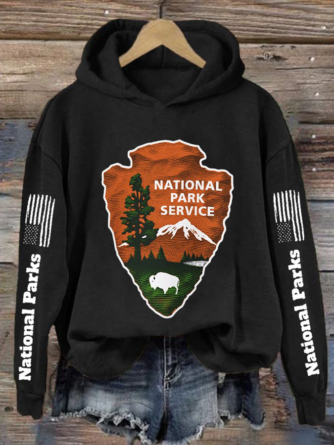 Kapuzen-Sweatshirt mit Berg- und Waldmotiv