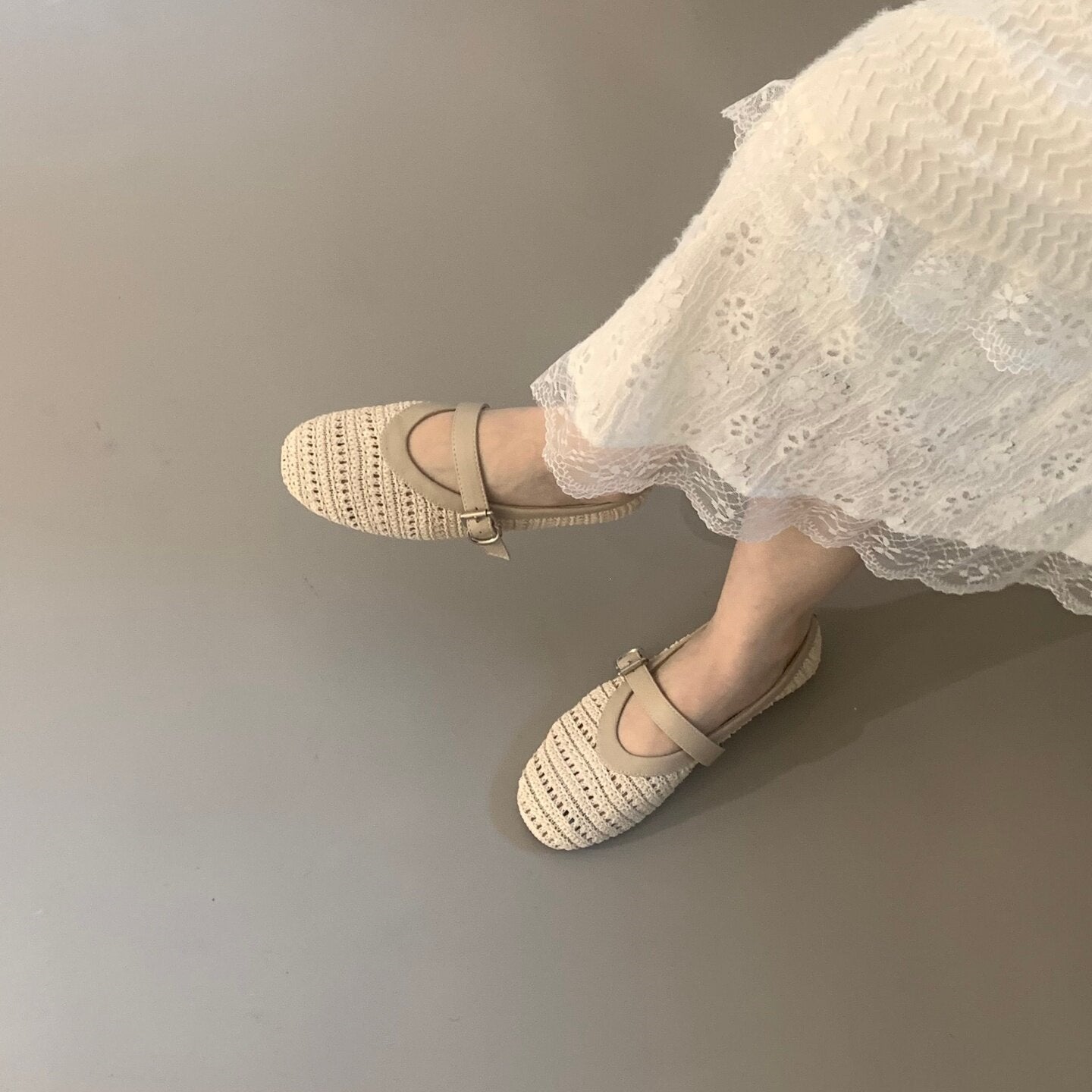 Retro-Balletflats mit Hohlprägung
