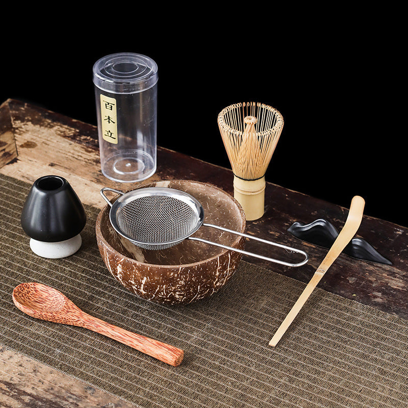 Kokosnuss Matcha Tee Set mit Eierschläger