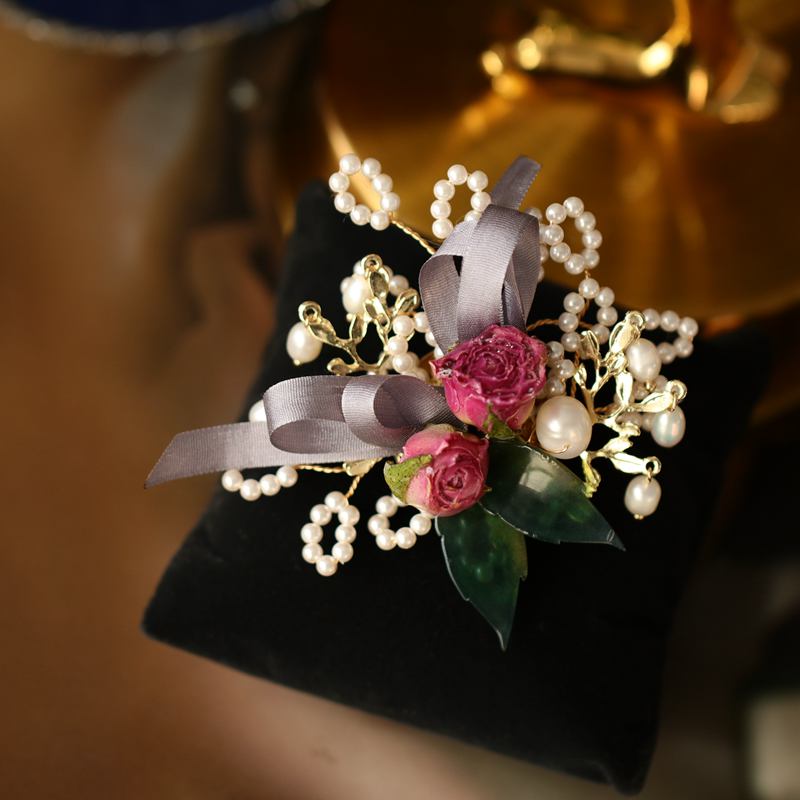 Vintage Blumenbrosche für Damen – Bild 3 | LuxeStyle