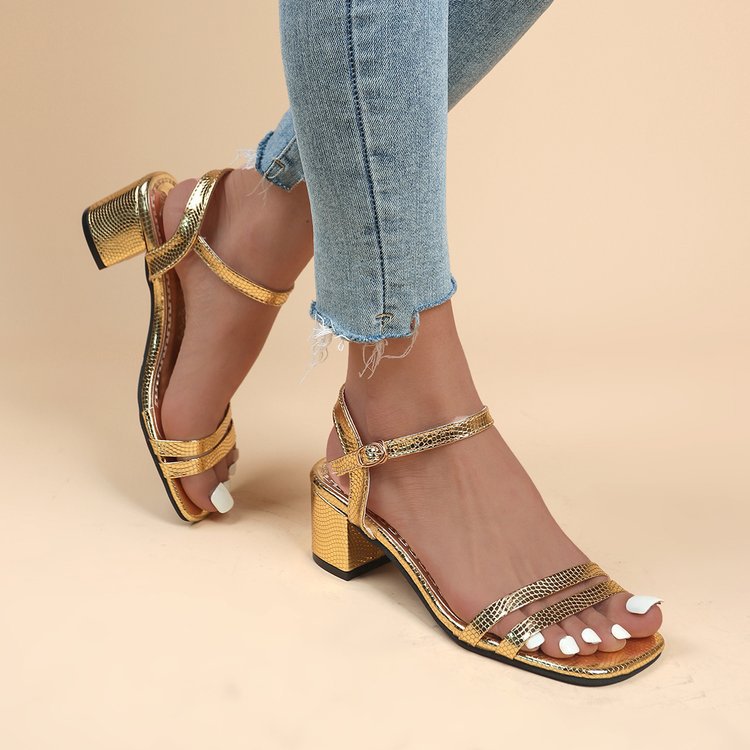 Sommer-Sandalen mit Riemchen – Bild 5 | LuxeStyle