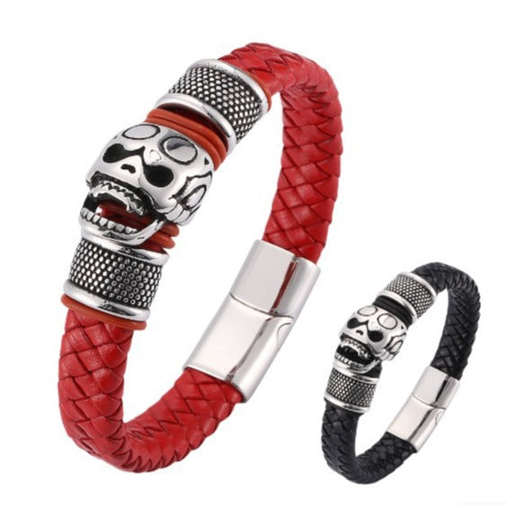 Geflochtenes Lederarmband mit Totenkopf-Edelstahl – Bild 1 | LuxeStyle