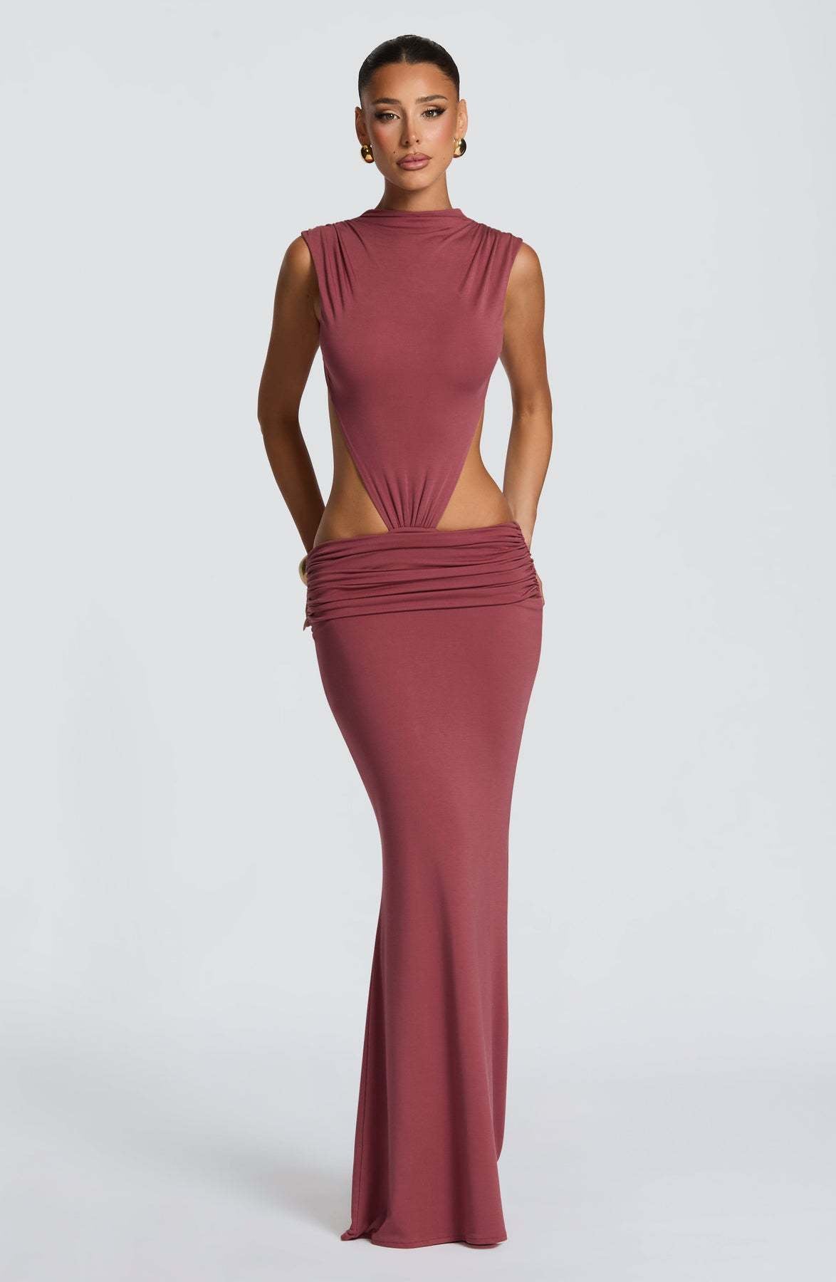 Elegantes rückenfreies Sommerkleid – Bild 4 | LuxeStyle
