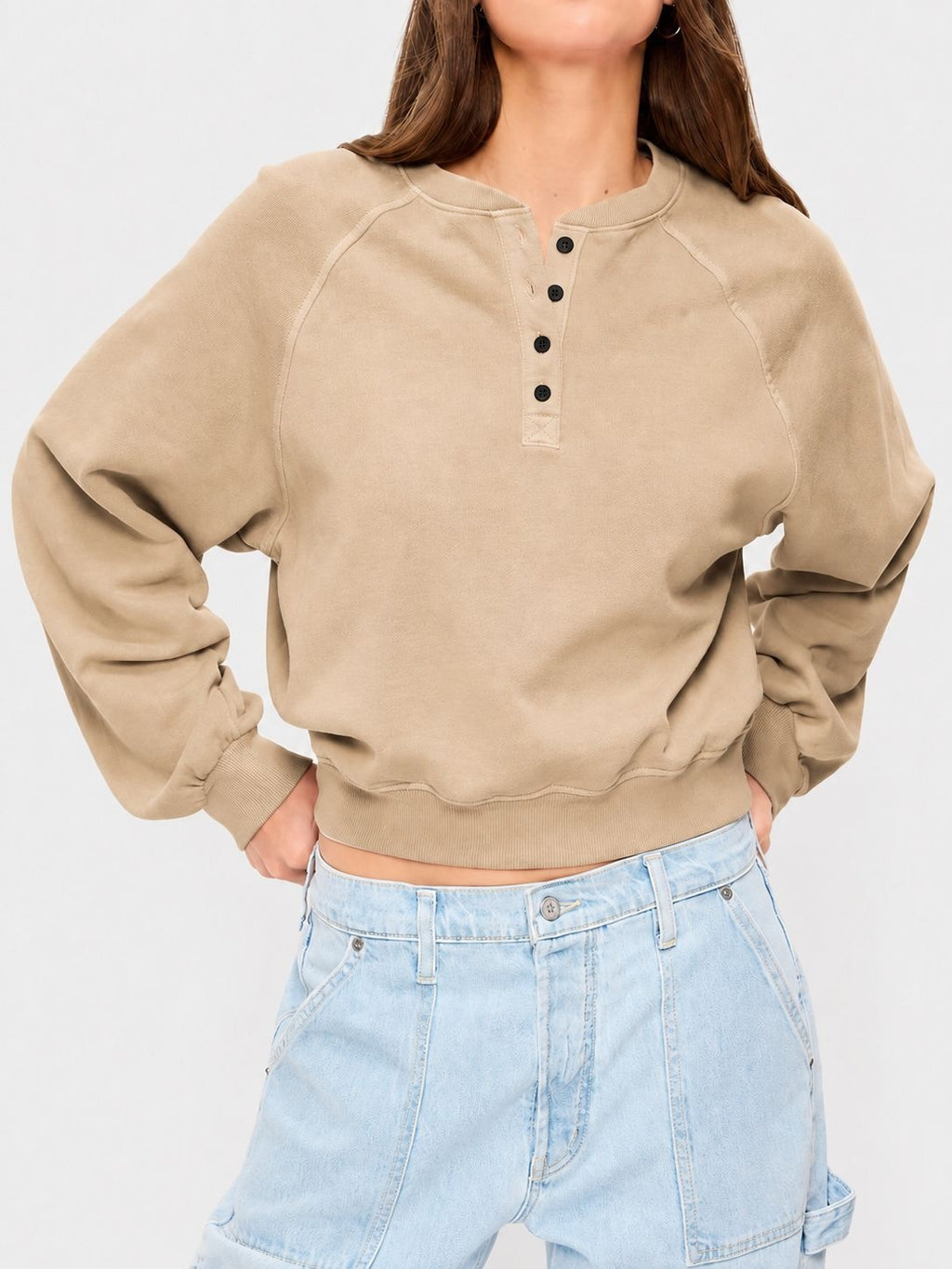Cropped Sweatshirt mit Knöpfen