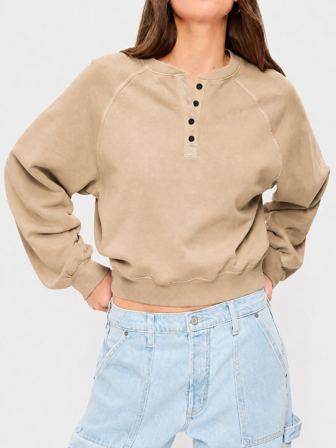 Cropped Sweatshirt mit Knöpfen