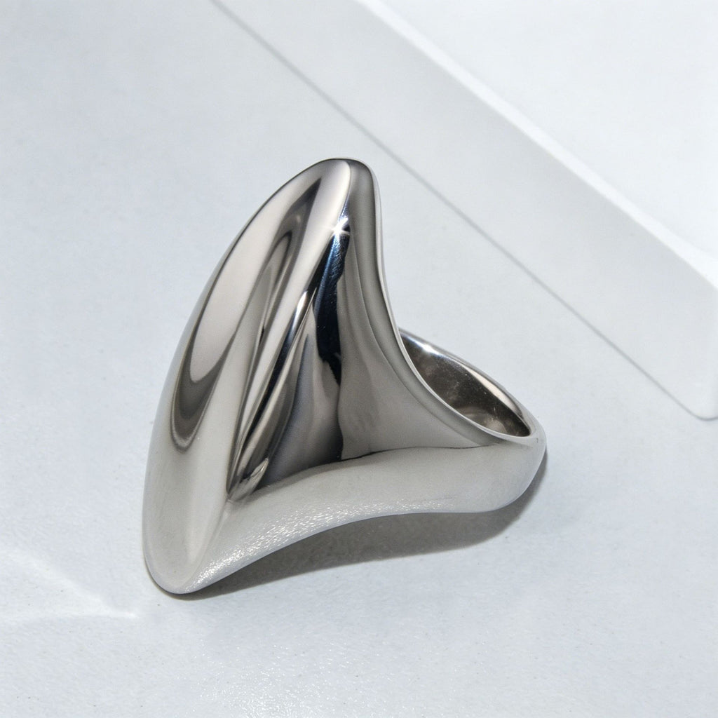 Ring «Streamlined Arc» aus poliertem Edelstahl