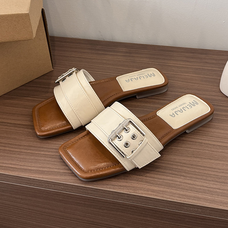 Outdoor Slides mit Leopardenmuster
