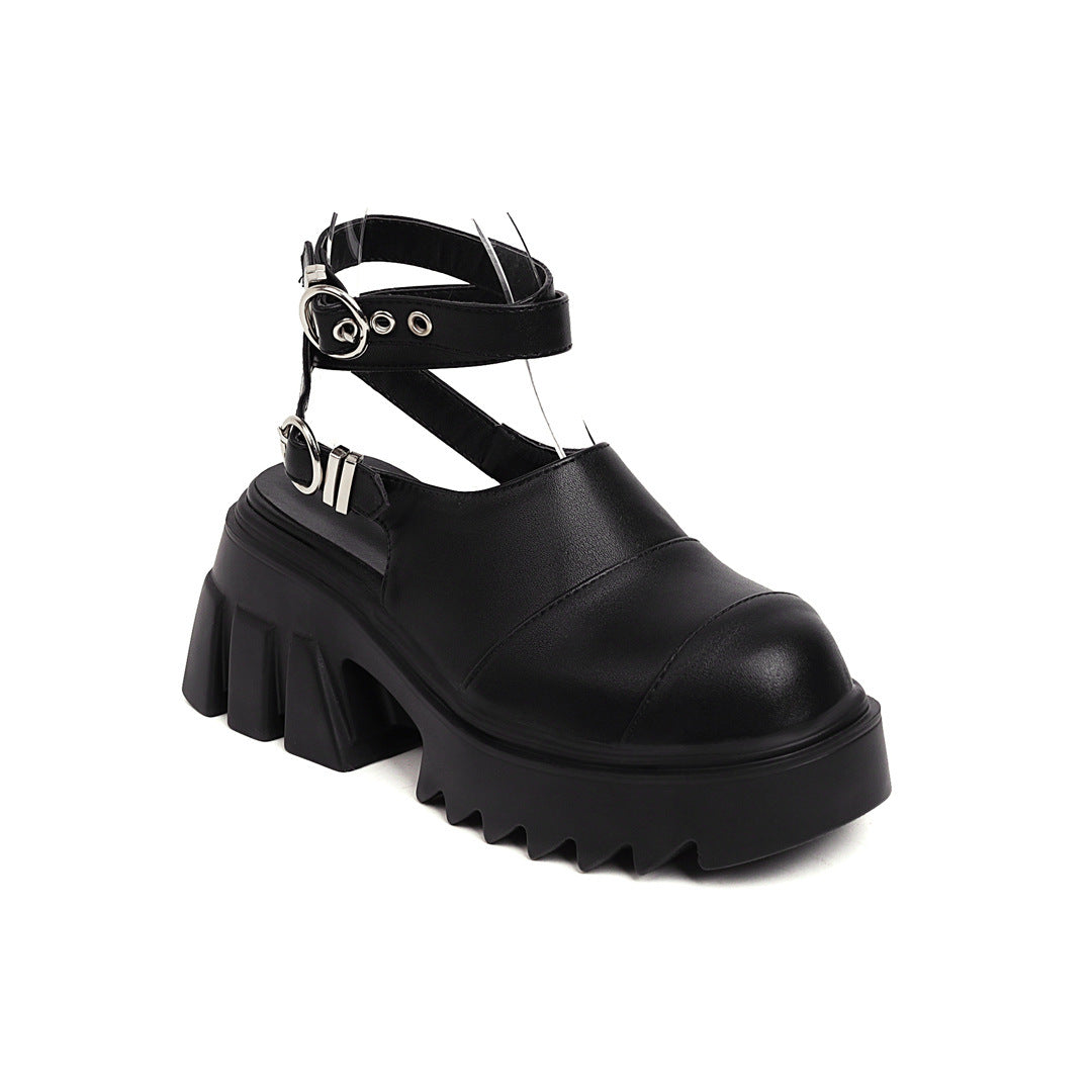 Sandalen mit gekreuzten Riemen, Plus Size – Bild 4 | LuxeStyle