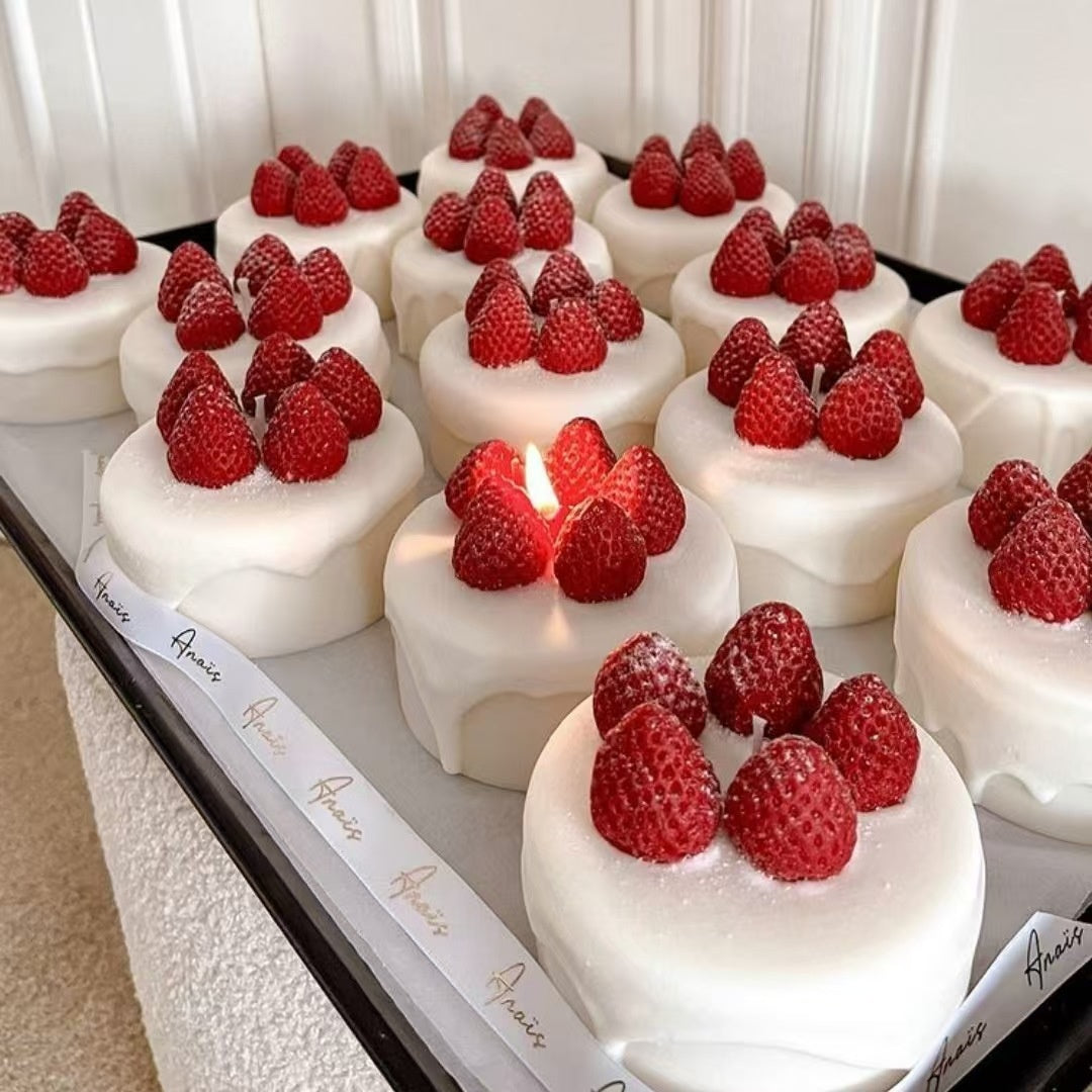 Erdbeer-Milch-Aroma-Kerze im Geschenkset | LuxeStyle