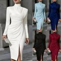 Enganliegendes Turtleneck-Kleid mit Falten