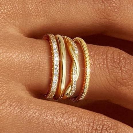 Vergoldeter Ring im Minimal-Design – Bild 4 | LuxeStyle