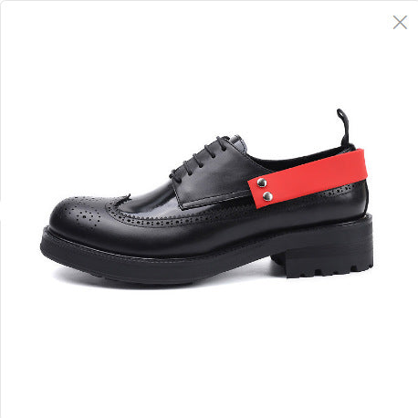Elegante handgemachte Lederschuhe mit dicker Sohle