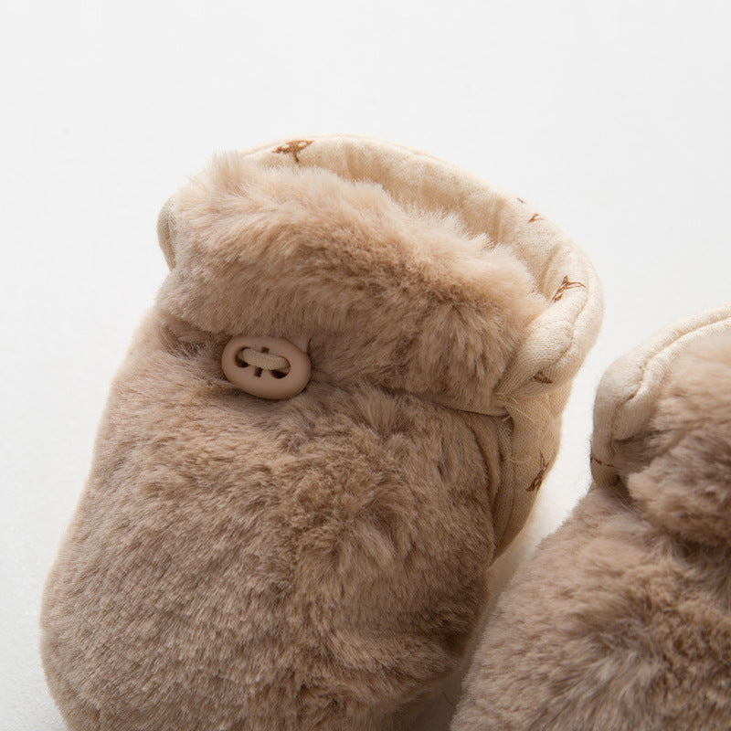 Weiche Babyschuhe aus Plüsch