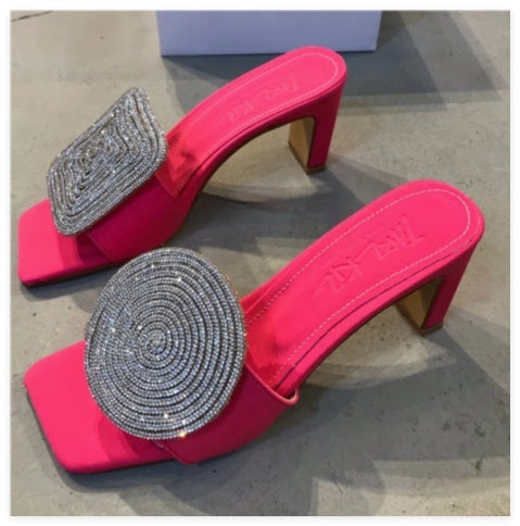 Strohgewebte Leinen-Leder Sandalen mit dicken Riemchen – Bild 5 | LuxeStyle