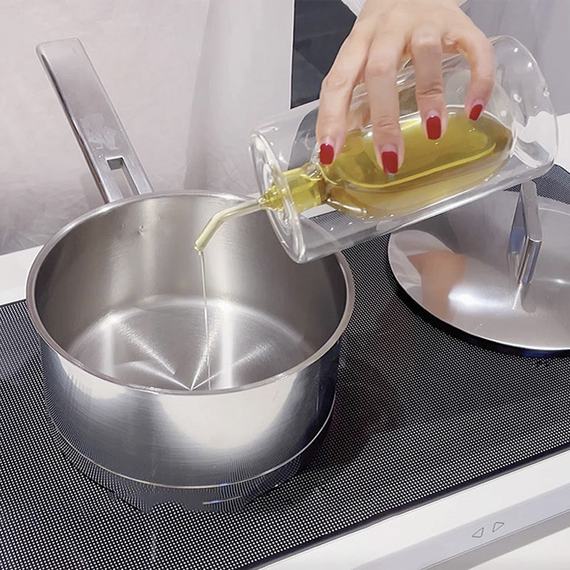 Doppelwandiger Öler aus farbigem Glas