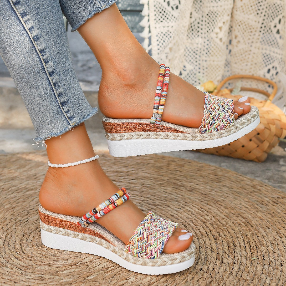 Einzelriemen-Knopf-Plateau-Sandalen | LuxeStyle
