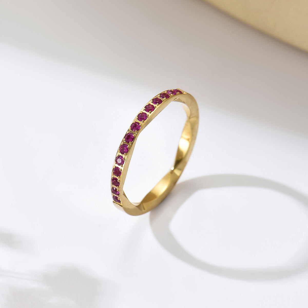 Ring mit Zirkonia-Einlagen – Bild 5 | LuxeStyle