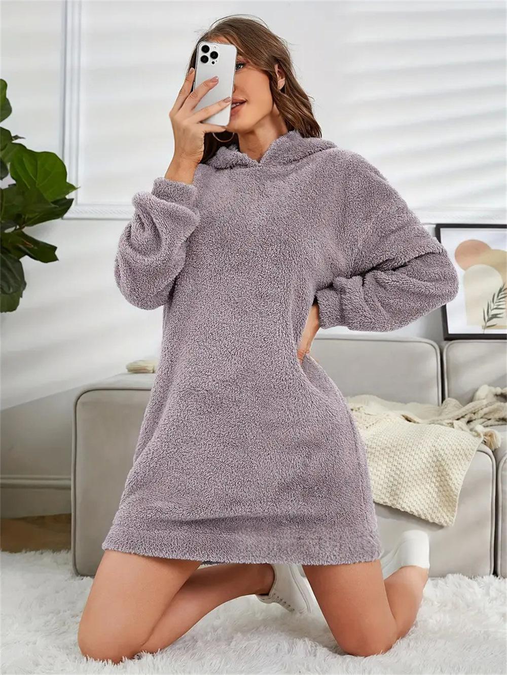 Kapuzenlangarmkleid