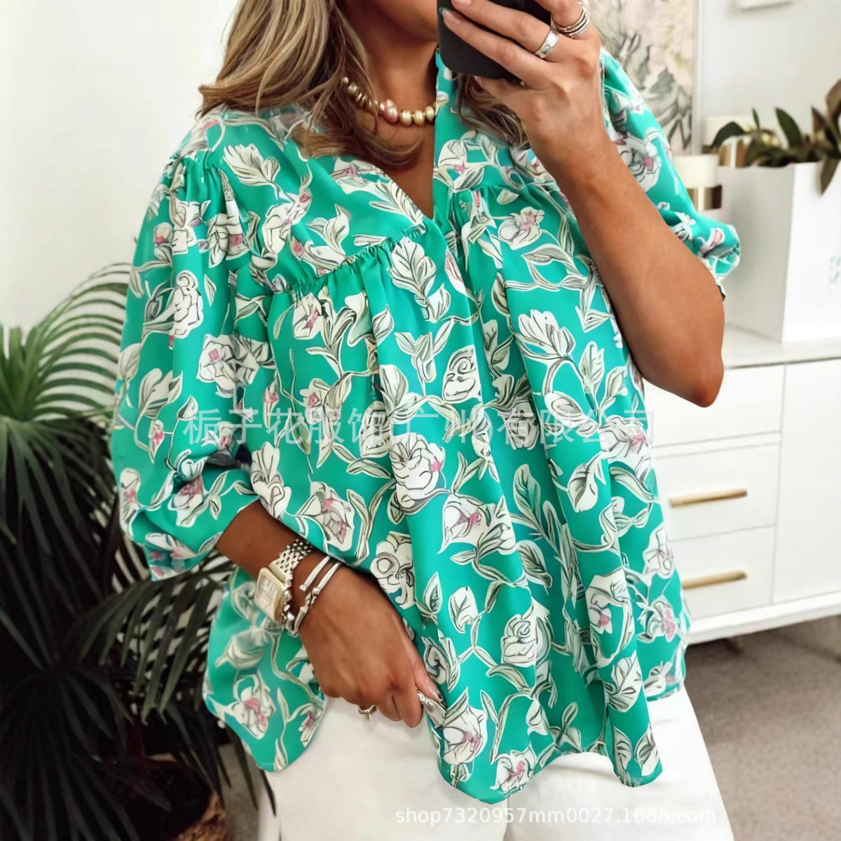 Elegantes Langarmshirt mit Blumenprint – Bild 8 | LuxeStyle