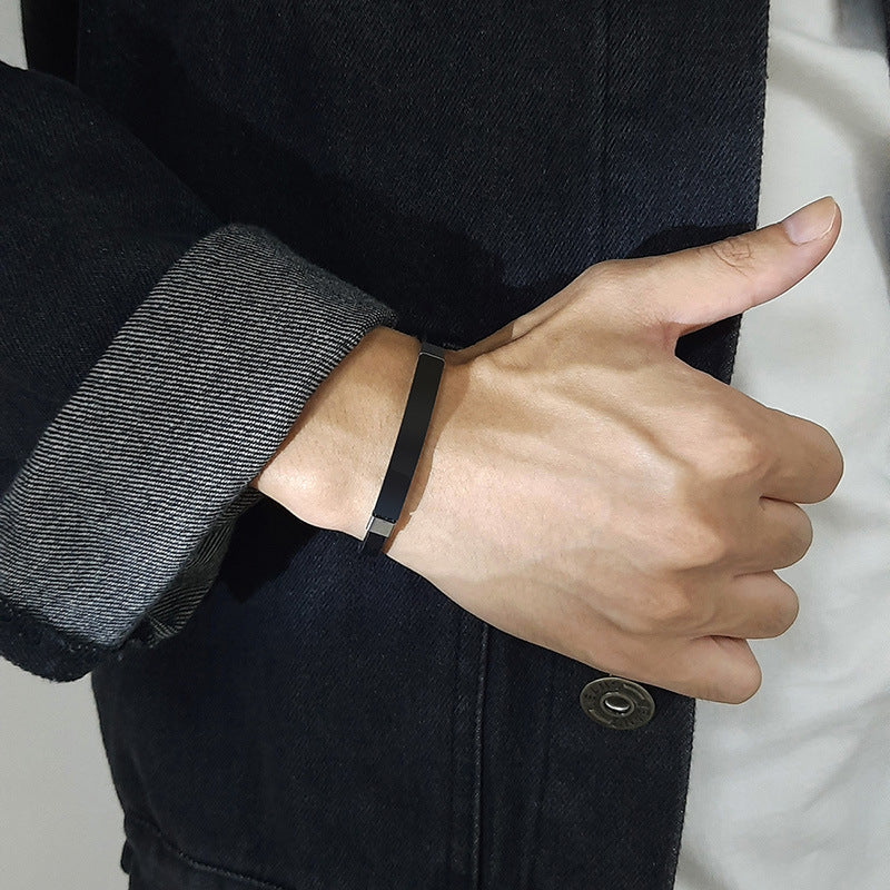 DIY-Armband mit Herzanhänger aus Edelstahl – Bild 4 | LuxeStyle