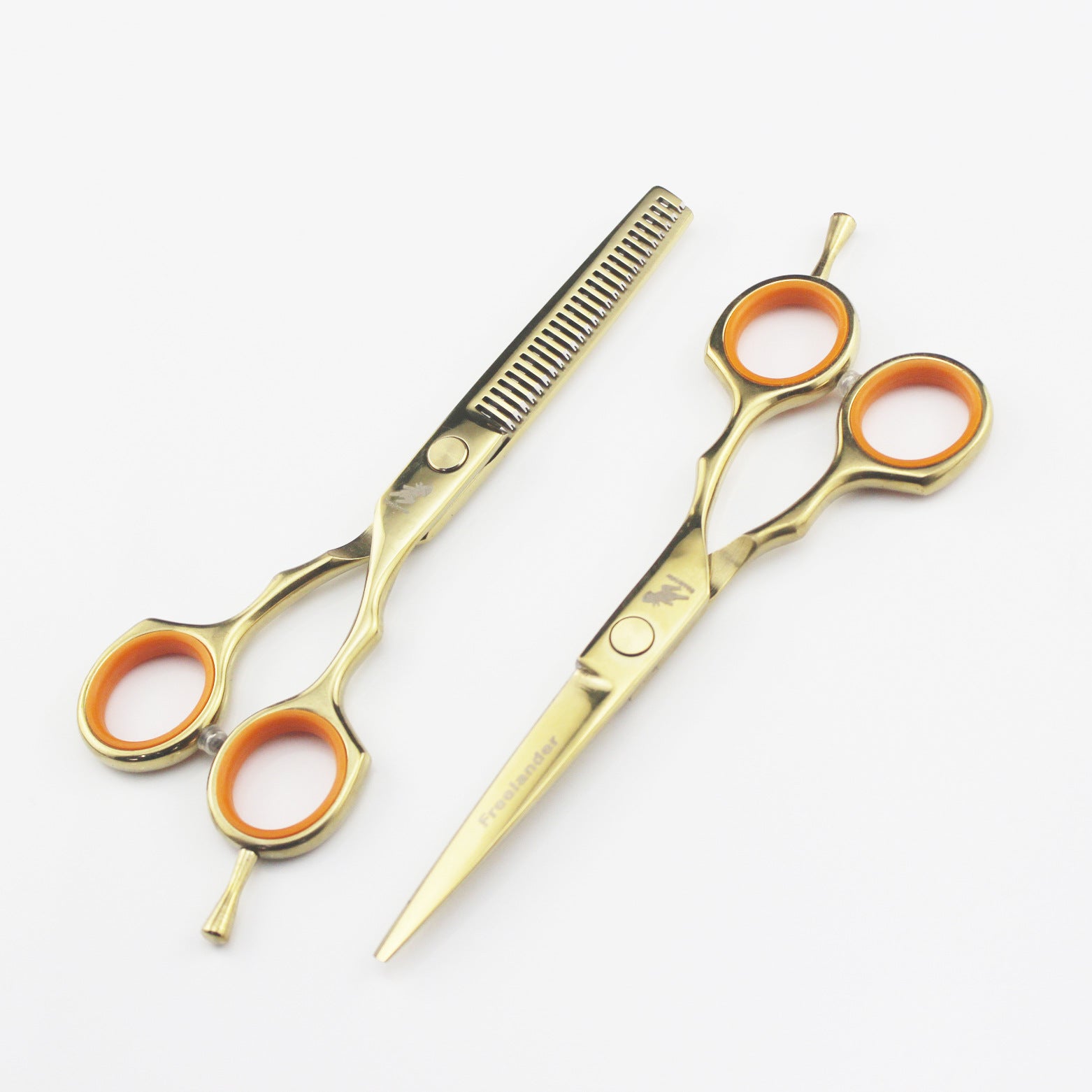 Goldene Haarscheren für dünnes Haar