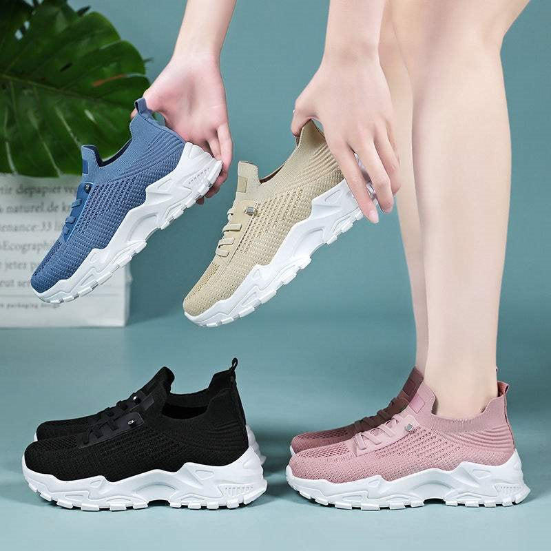 Leichte Sommer-Sneaker zum Schnüren