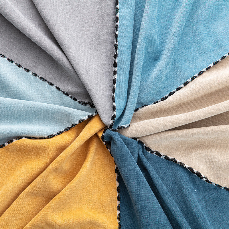 Wasserdichter Sofaüberwurf im minimalistischen Stil