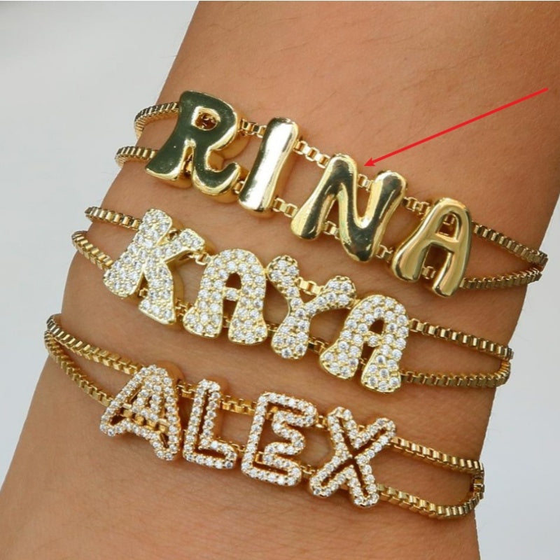 Personalisiertes Buchstaben-Armband – Bild 4 | LuxeStyle