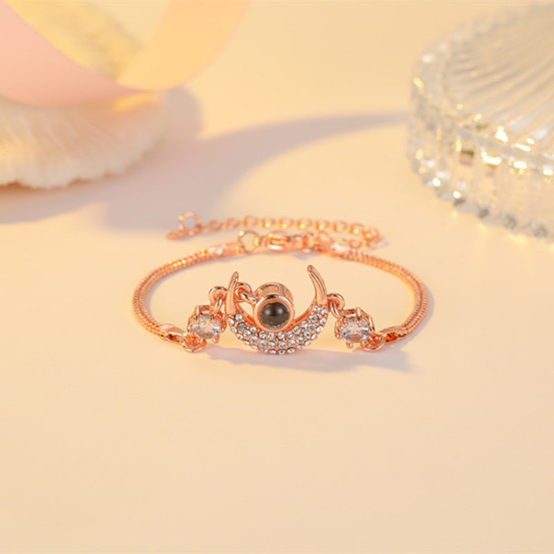 Stern- und Mond-Armband mit Diamant-Einlage – Bild 5 | LuxeStyle