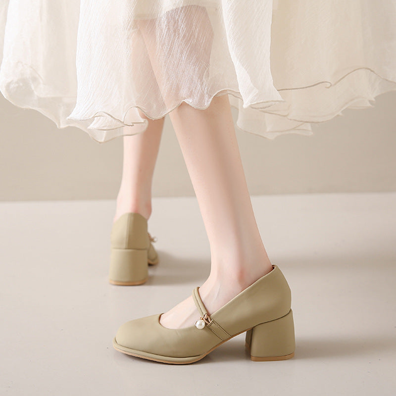 Mary Jane Pumps mit moderatem Absatz