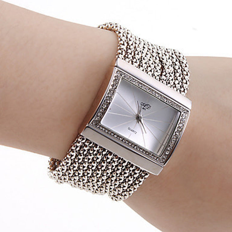 Quarz-Armbanduhr mit Strass – Bild 6 | LuxeStyle