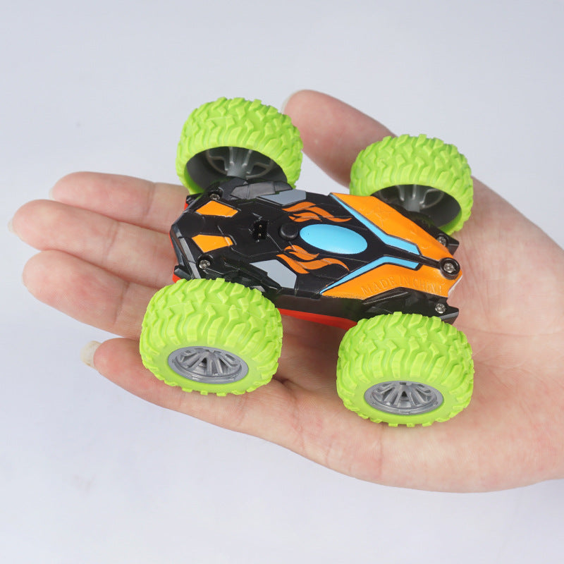 RC Stunt-Auto beidseitig fahrbar