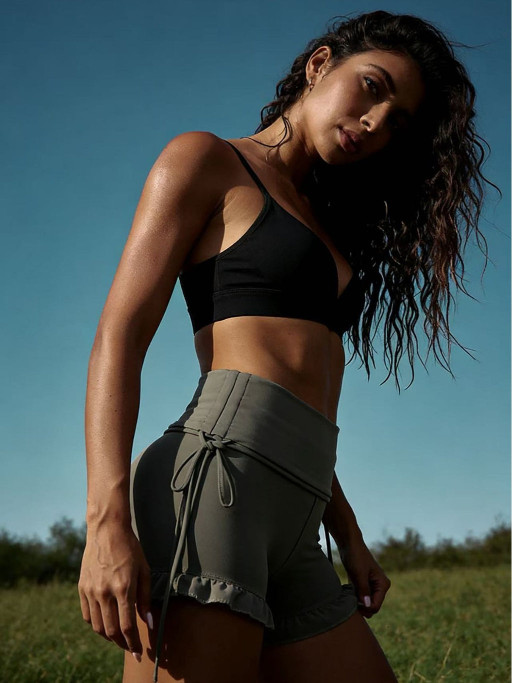 Gerüschte Yoga- und Fitness-Shorts für Damen