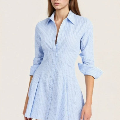 Gestreiftes Hemdkleid mit A-Linie
