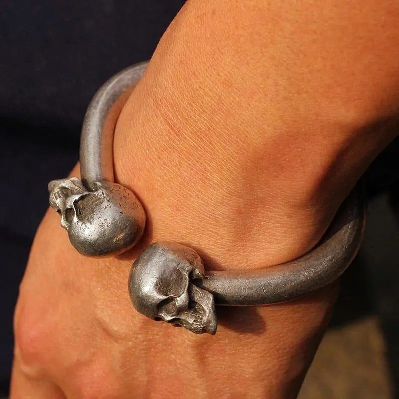 Black Skull And Bone Armband – Bild 3 | LuxeStyle