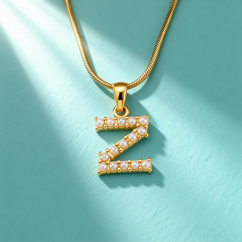 18K Gold Perlenkette mit Buchstaben-Anhänger