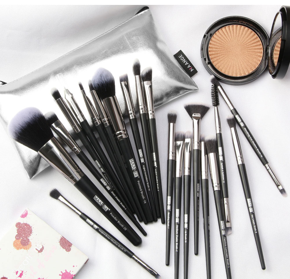 20-teiliges Make-up Pinselset mit Tasche