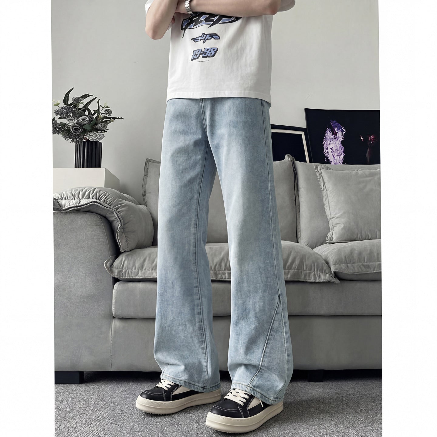 Herren Bootcut Jeans mit schmalem Schnitt