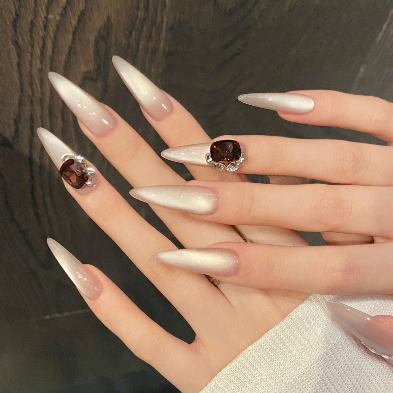 Cat Eye Nägel zum Aufkleben – Bild 5 | LuxeStyle