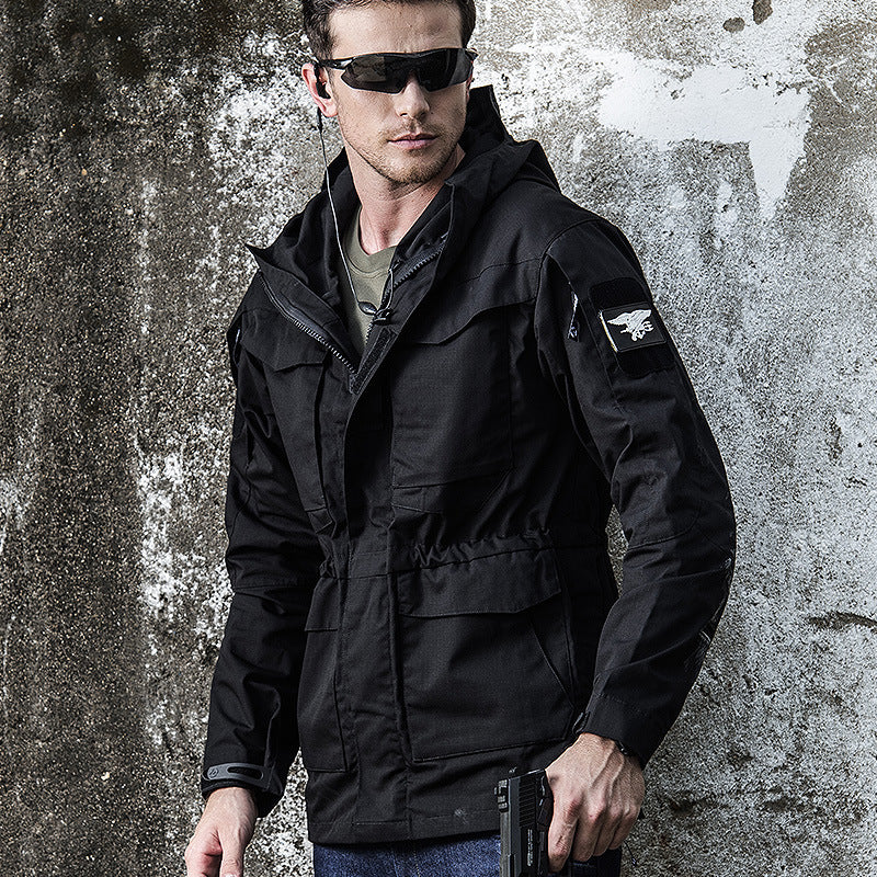 Taktische Windjacke mit Kapuze – Bild 6 | LuxeStyle