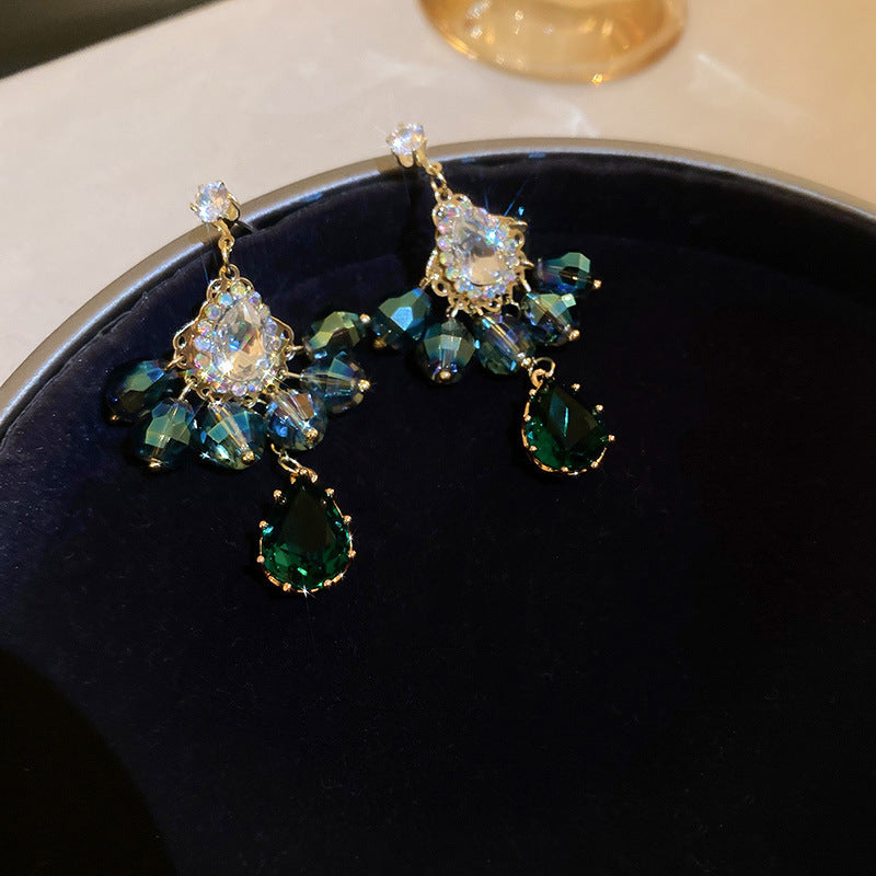 Chinesische Blumen-Ohrringe mit Emaille und Perlen